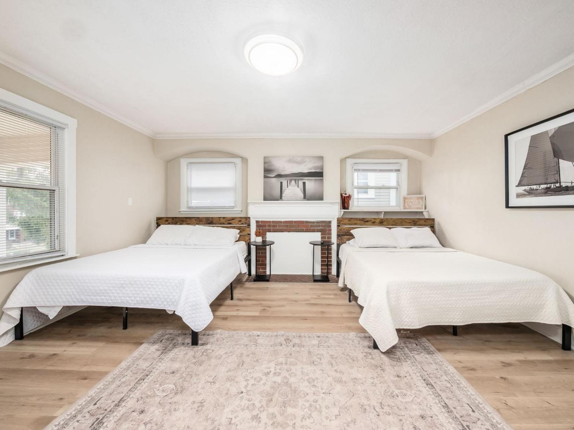 Housepitality - The Osu Mansion- Osu Sleeps 20 Villa โคลัมบัส ภายนอก รูปภาพ